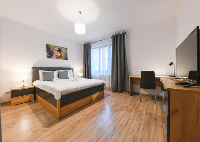 Spacious And Quiet 2 Bedroom Apartment