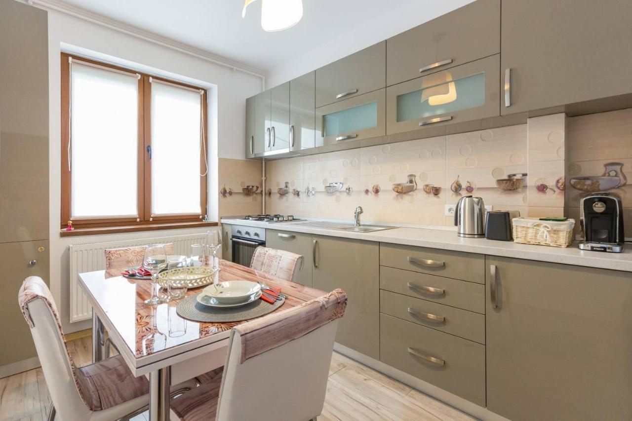 Spacious And Quiet 2 Bedroom Appartamento *