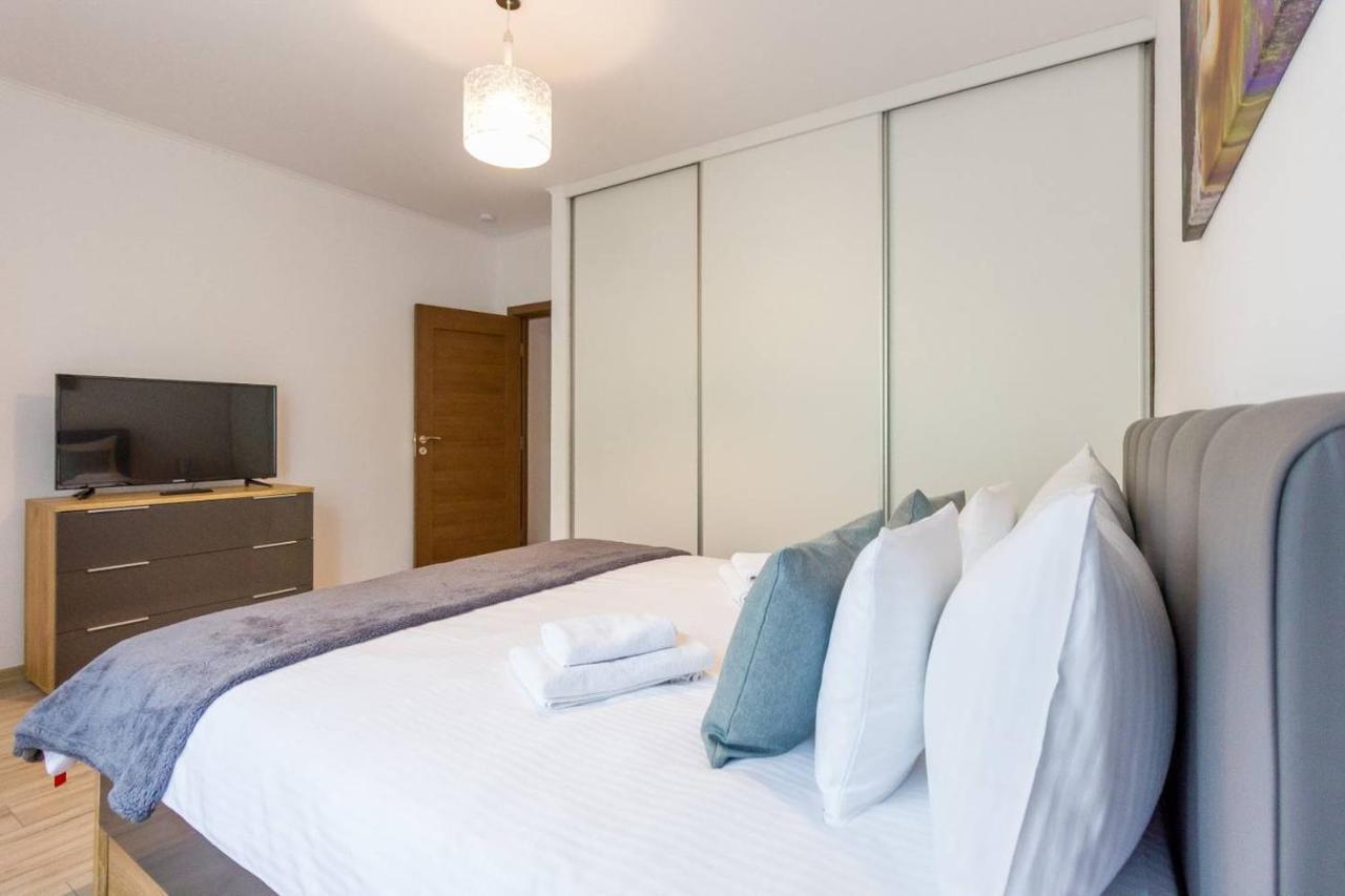 Spacious And Quiet 2 Bedroom Appartamento
