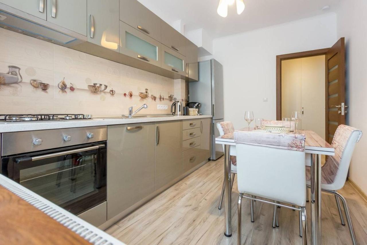 Spacious And Quiet 2 Bedroom Appartamento Cluj-Napoca